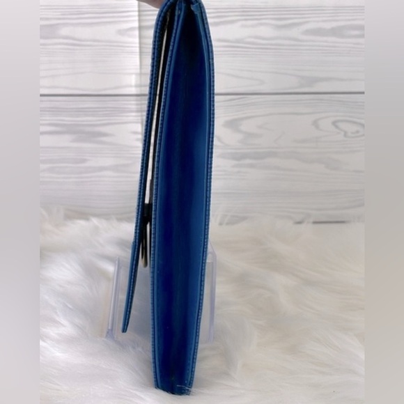 Louis Vuitton Epi Leather Blue Lena 28 Blue Clutch Crossbody Bag - Picture 12 of 15